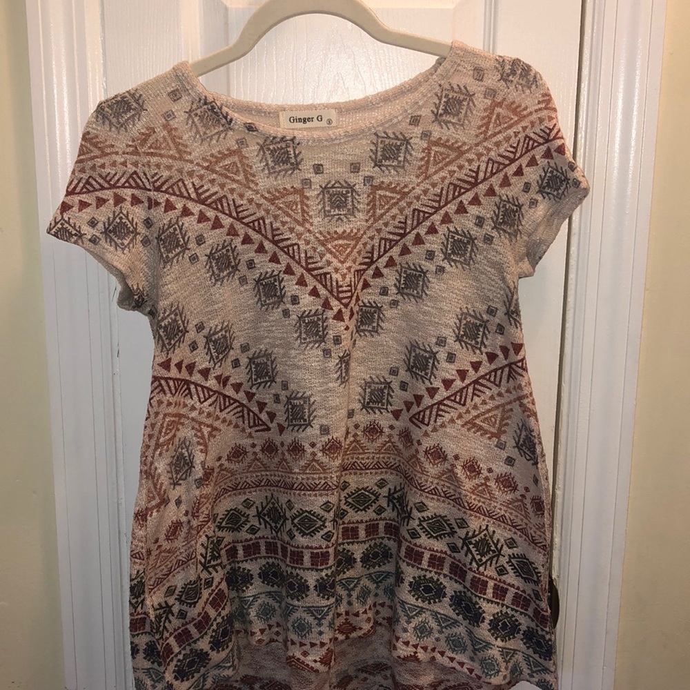 Woman’s short sleeve hi/low shirt